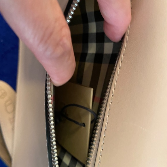 Burberry Perforated crossbody bag Beige - Picture 9 of 12